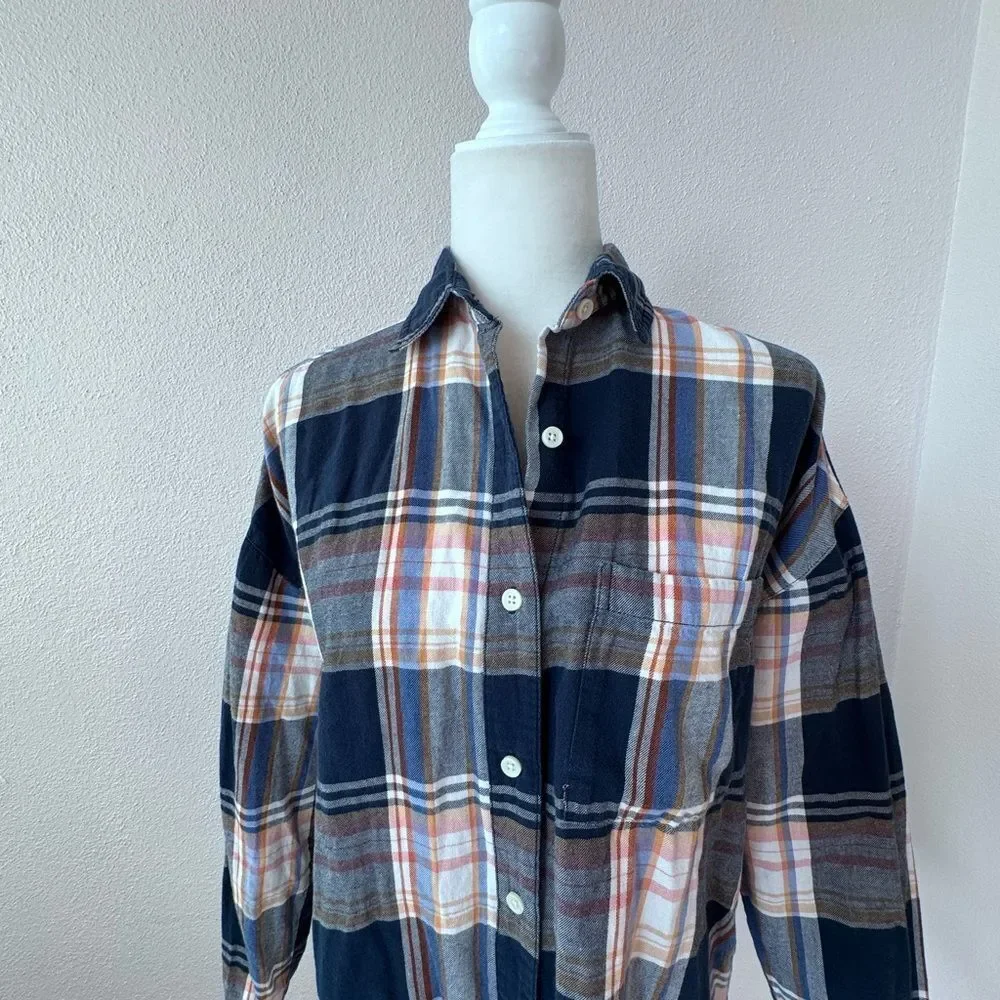 Old Navy Womens Button Down Shirt 100% Cotton Flannel Boyfriend Shirt SZ M